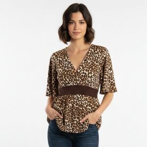 Michael Kors Leopard Print V-Neck Top Size Medium